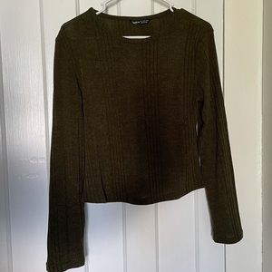 (2) Green and Maroon Long Sleeve Tops